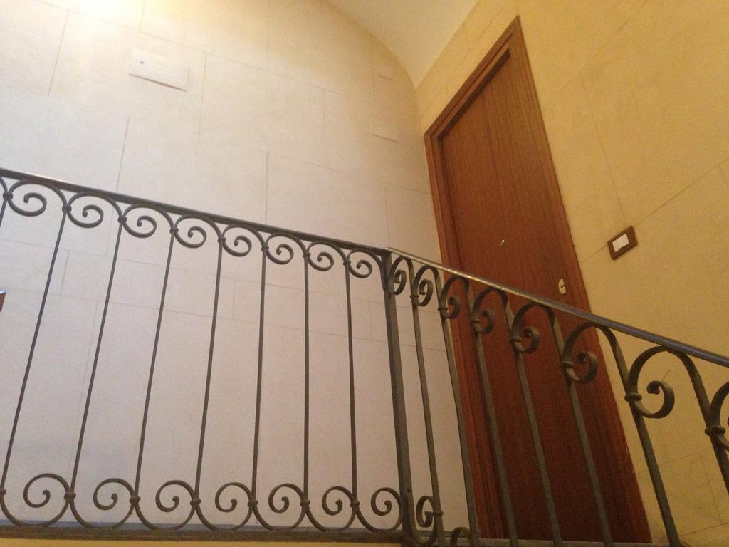 パレルモLa Casa Di Tufoアパートメント エクステリア 写真
